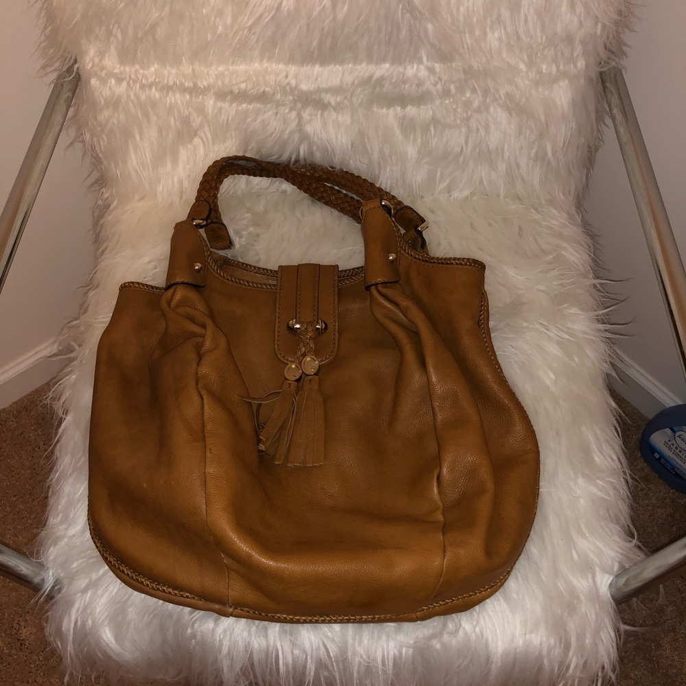 Gucci handbag great Spring and summer bag!